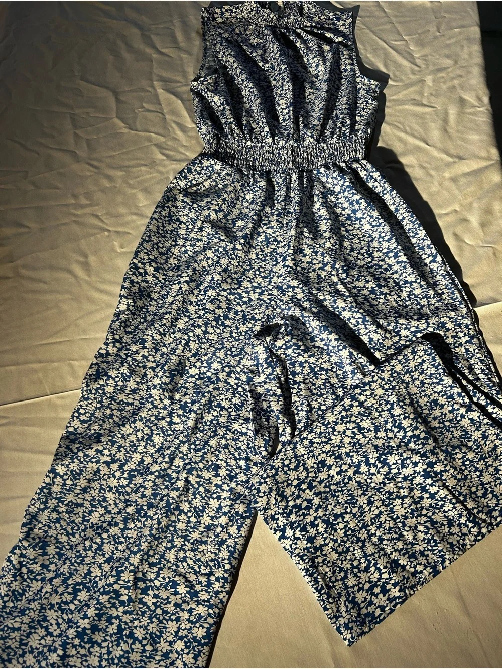 N/A blue floral